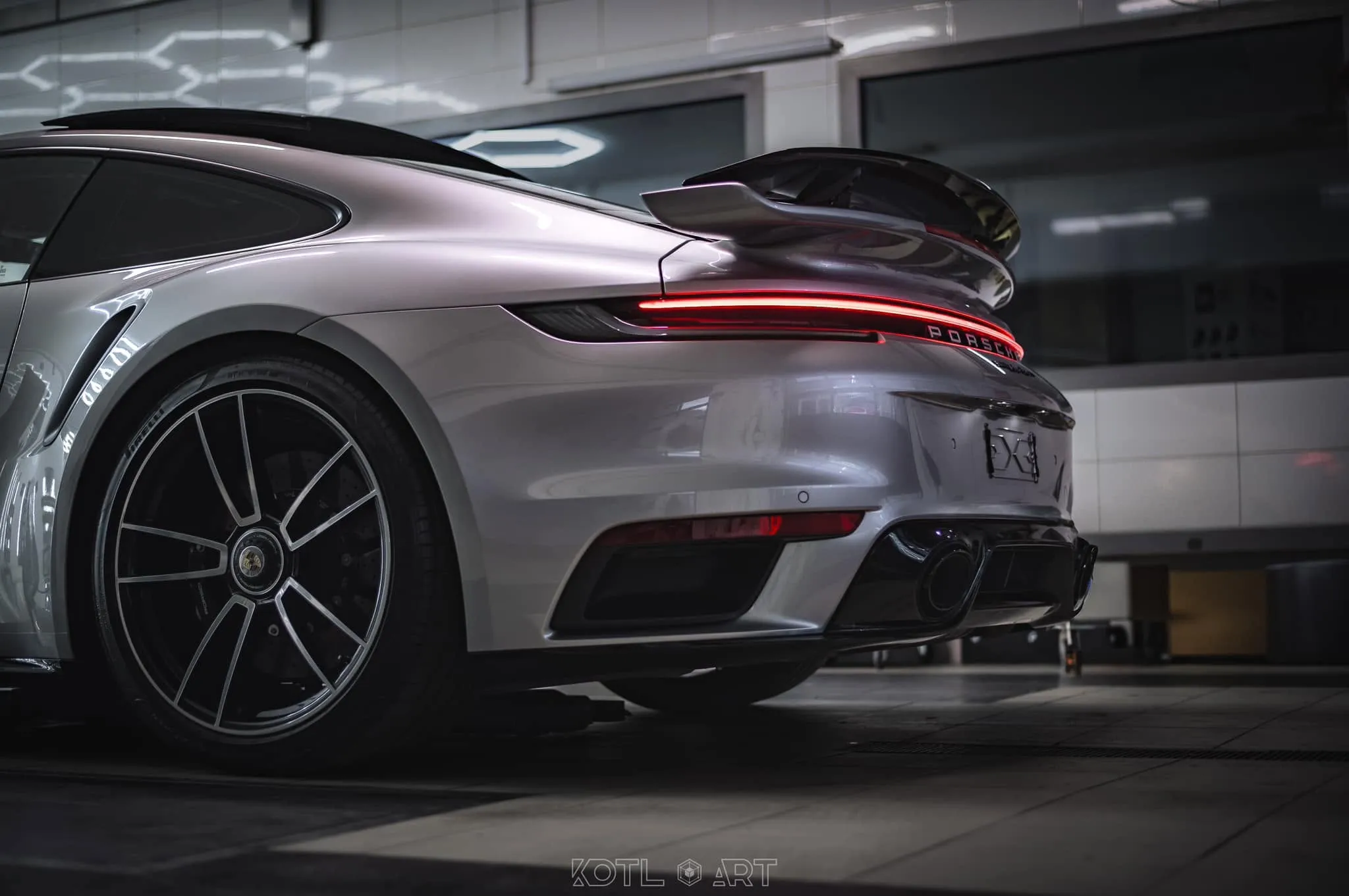 Porsche 911 Turbo S — Korekta + Ceramika, kadr 9