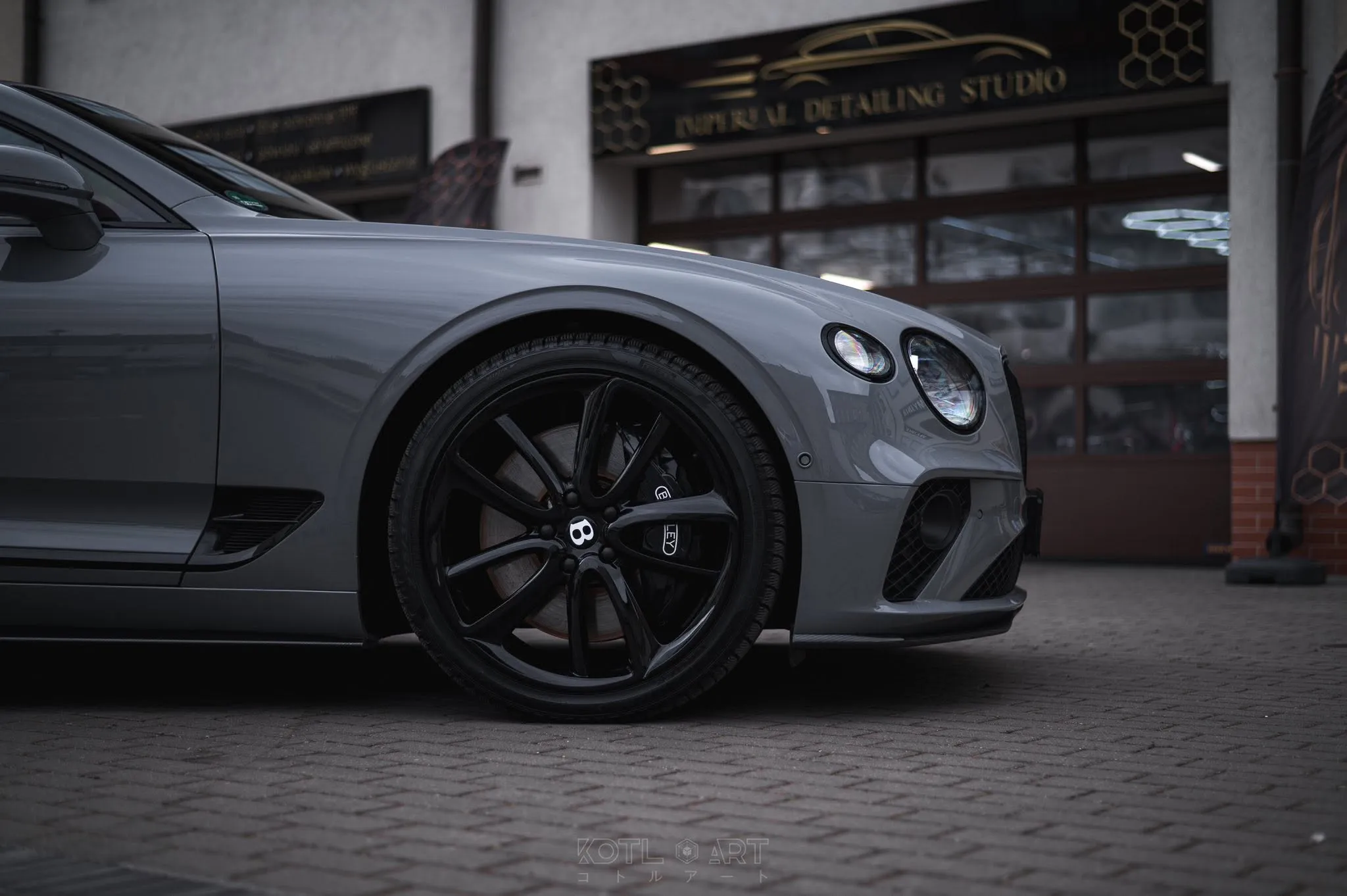 Bentley Continental GT — Korekta lakieru, kadr 4