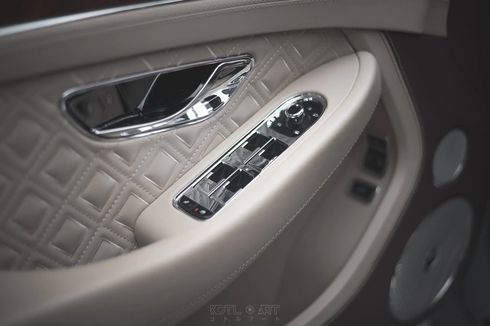 Bentley Continental GT — Korekta lakieru, kadr 9