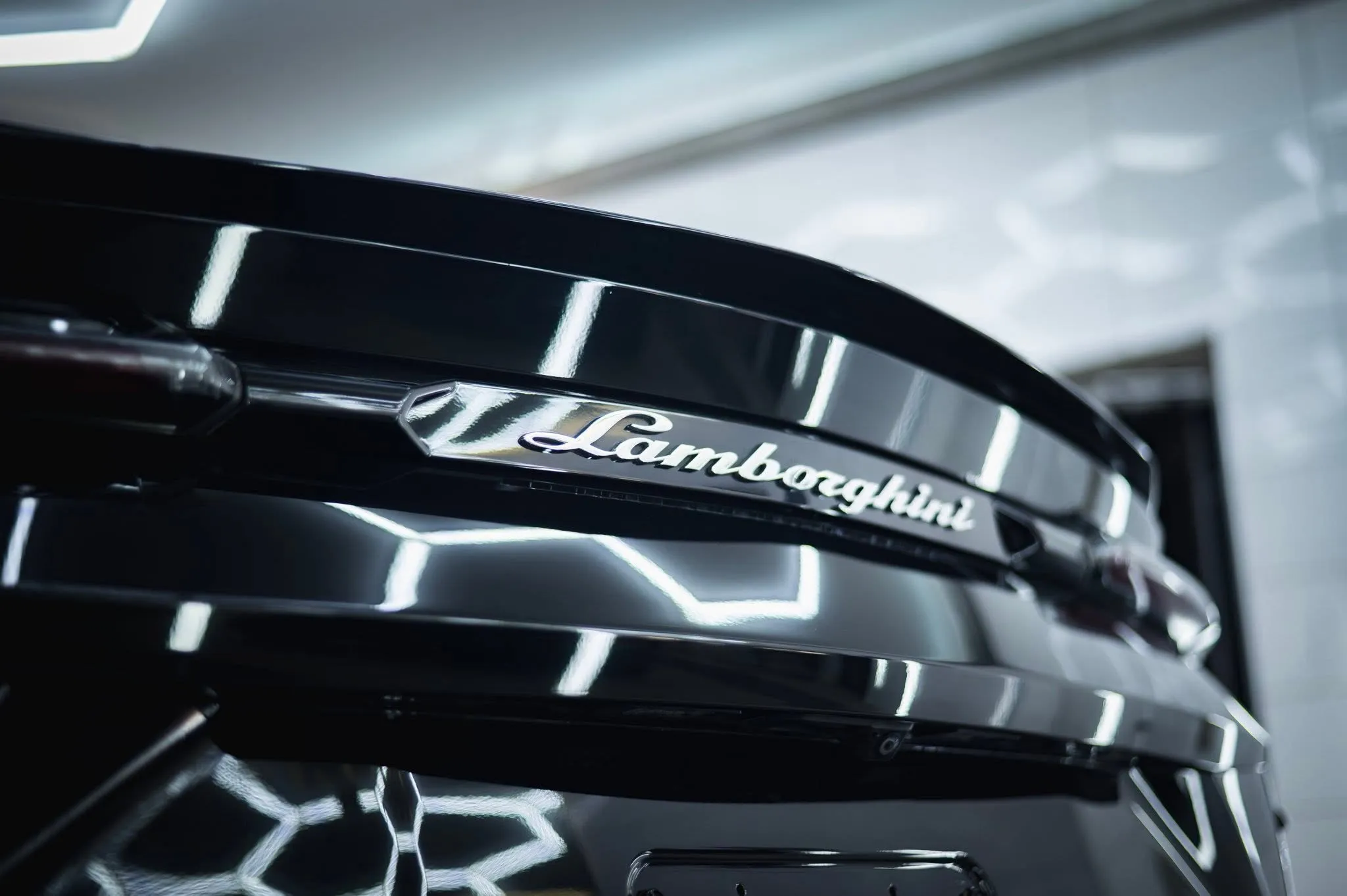 Lamborghini Urus — Detailing wnętrza, kadr 3